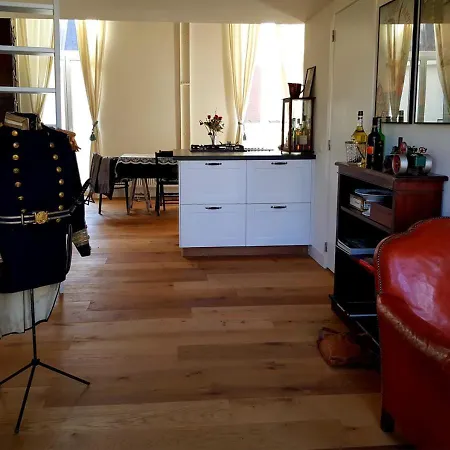 Apartment Perfect Location & Parking *